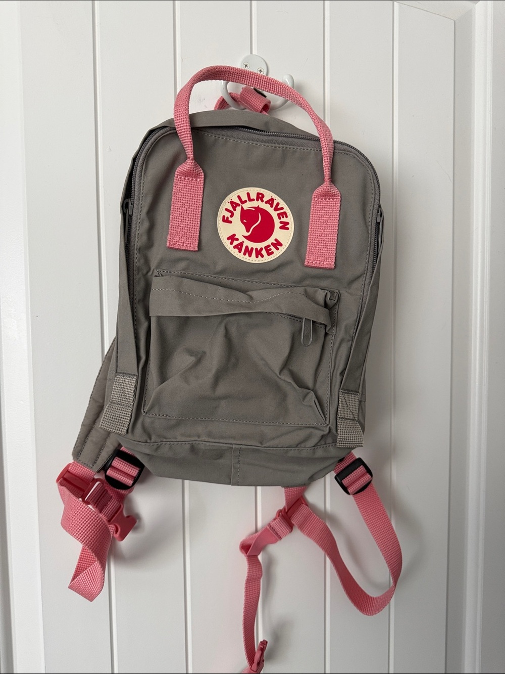 Fjallraven Kånken Mini Backpack in Light Grey with Pink Accents